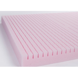 SLAUGOS LOVA DALI ECON SU ČIUŽINIU KUBA, STOVU