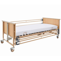 SLAUGOS LOVA DALI ECON SU ČIUŽINIU KUBA, STOVU