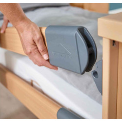 SLAUGOS LOVA DALI ECON SU ČIUŽINIU KUBA, STOVU