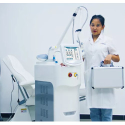 Frakcinis RF lazerinis veido atnaujinimui makšties stangrinimo aparatas