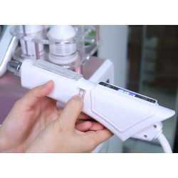 Veido odos priežiūra šviesinimas tamsių ratų odos balinimo aparatas