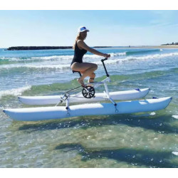 Pramoginis pripučiamas vandens dviratis