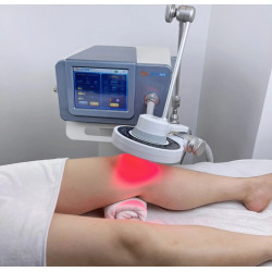 4 Tesla 3000 Hz giliai įsiskverbiantis terapinis skausmo malšinimo aparatas