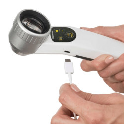 Nešiojamasis dermatoskopas